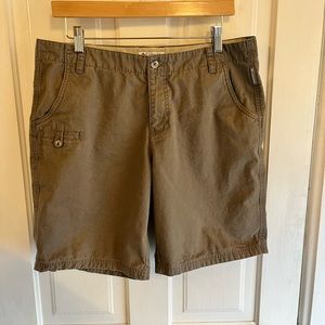 Columbia Hiking Trail Shorts Olive Green Size 12